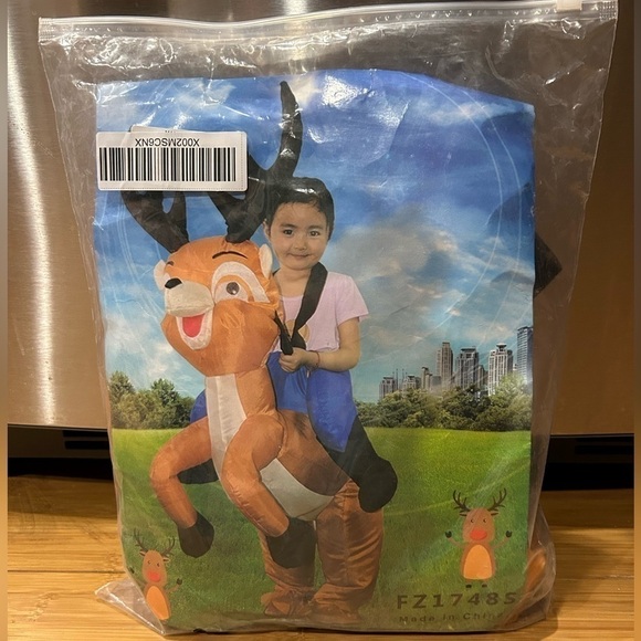 Kids Inflatable Reindeer Riding Costume - Picture 1 of 5
